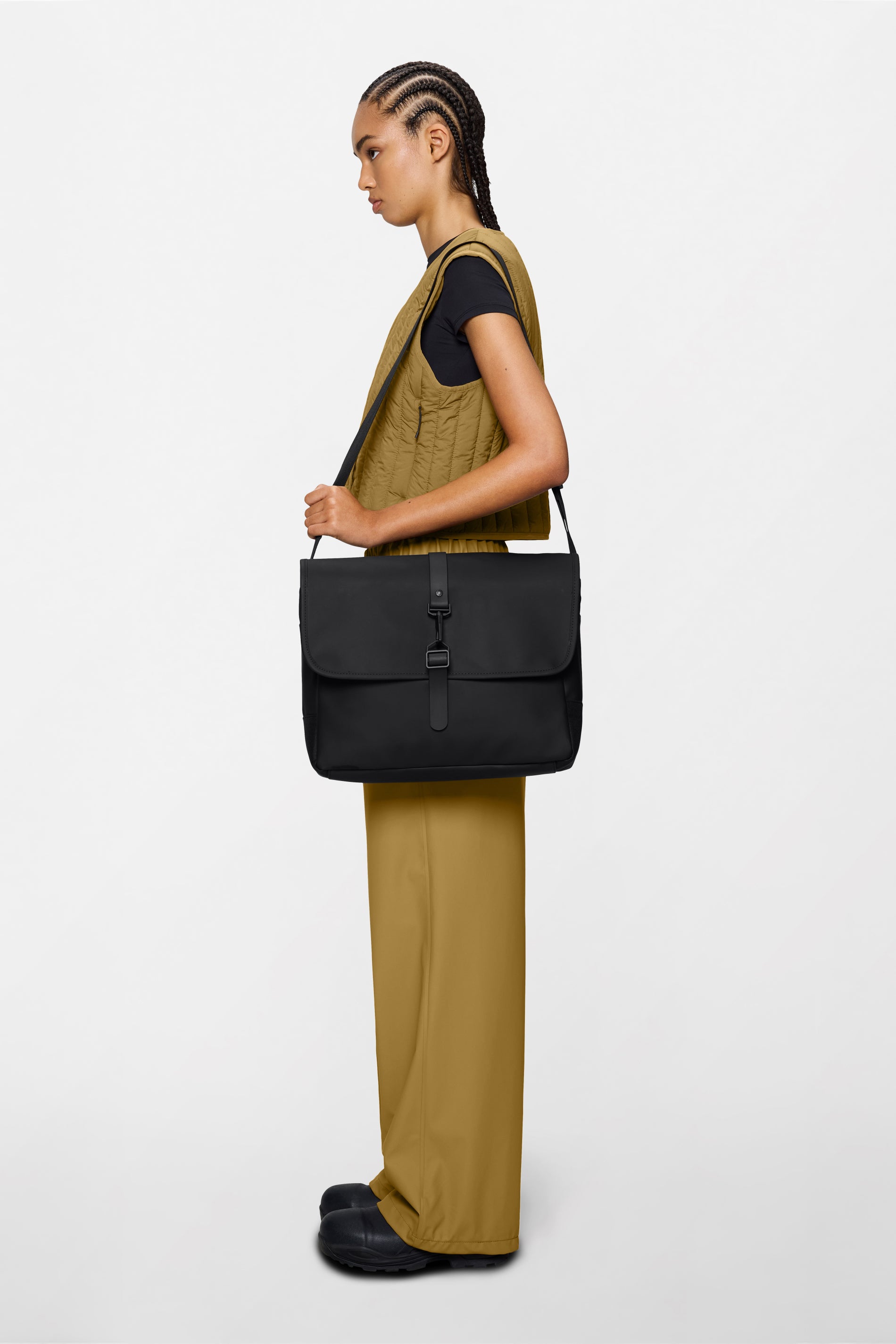 RAINS Messenger Bag Black Messenger