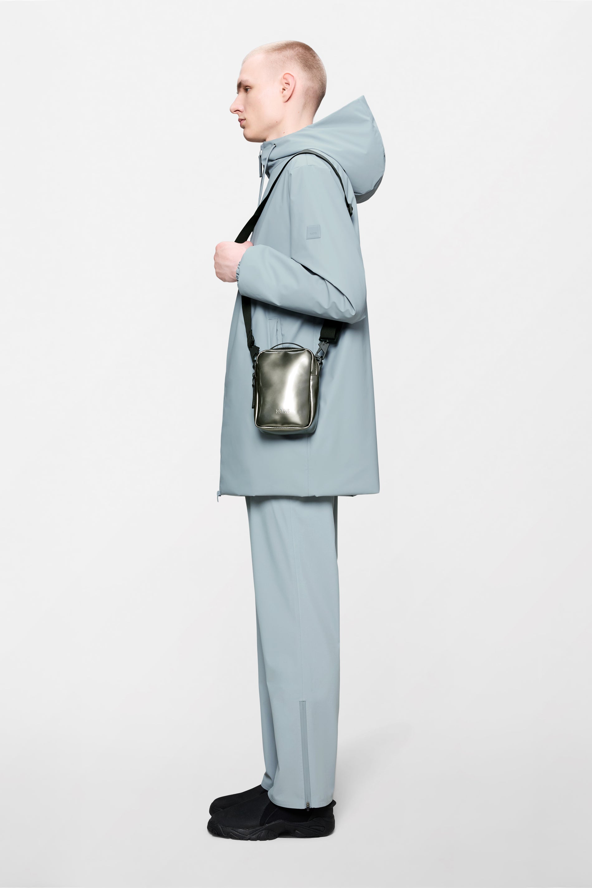 RAINS Reporter Box Bag Raven 1.40L H18 x D6 x W13 cm Crossbody