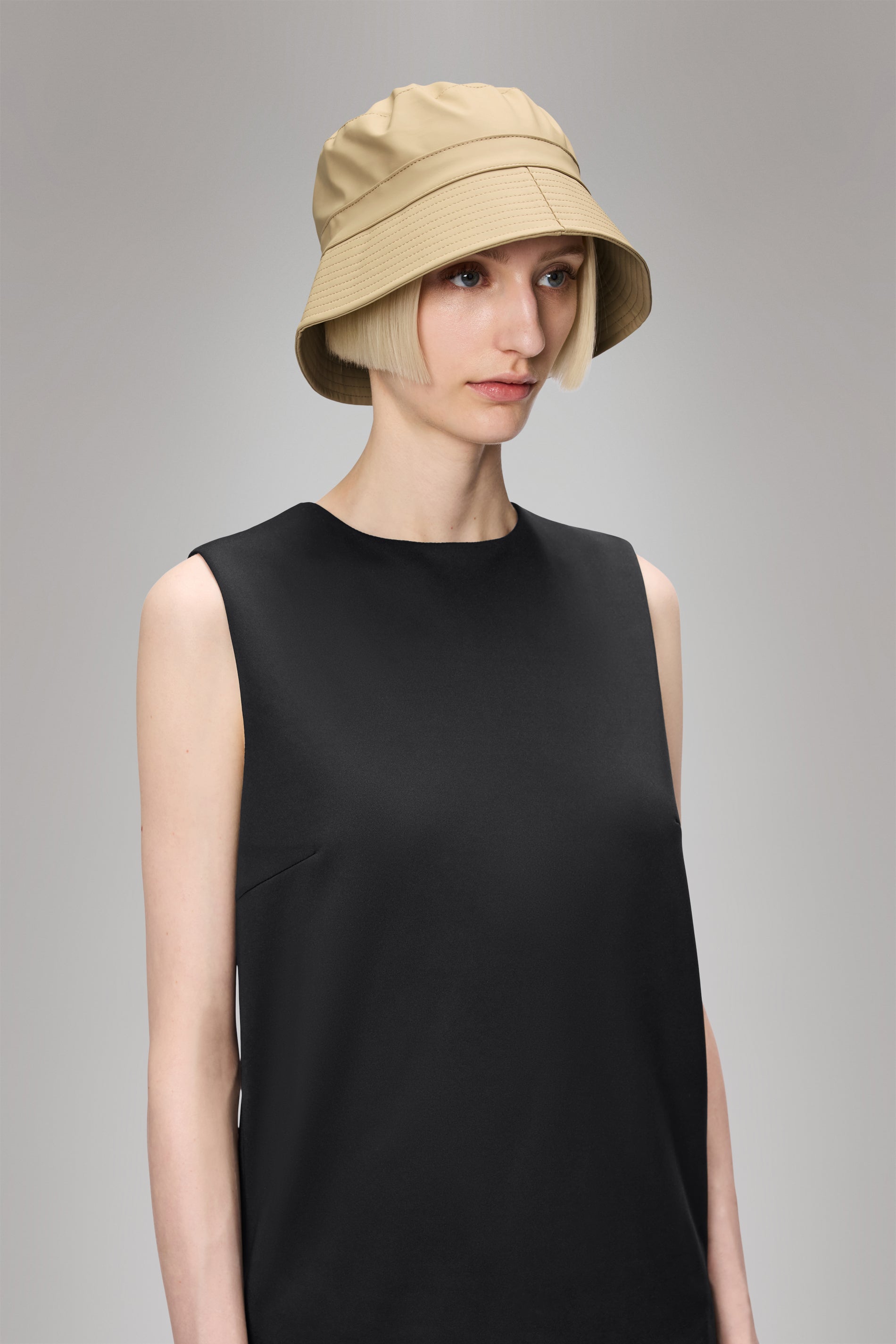 RAINS Bucket Hat Sand Headwear