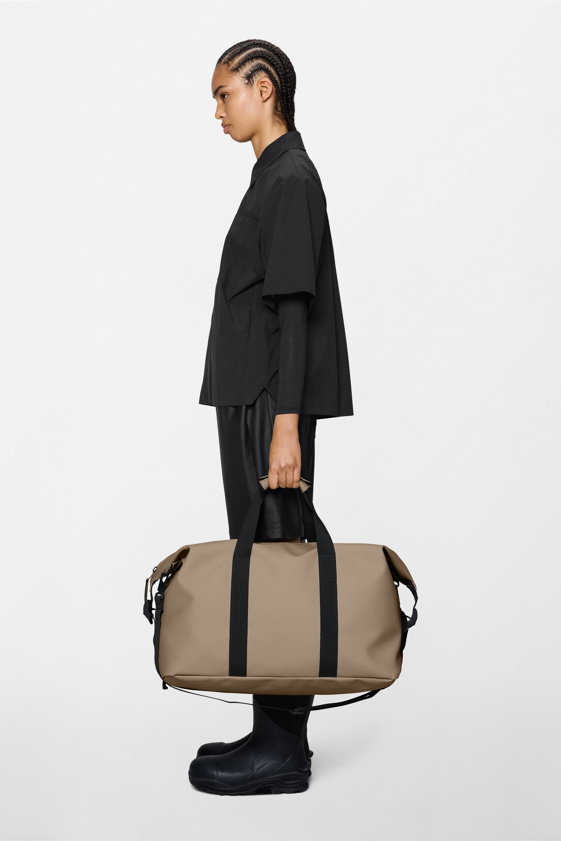 RAINS Hilo Weekend Bag Beige 36L H27 x D26 x W52 cm Weekender