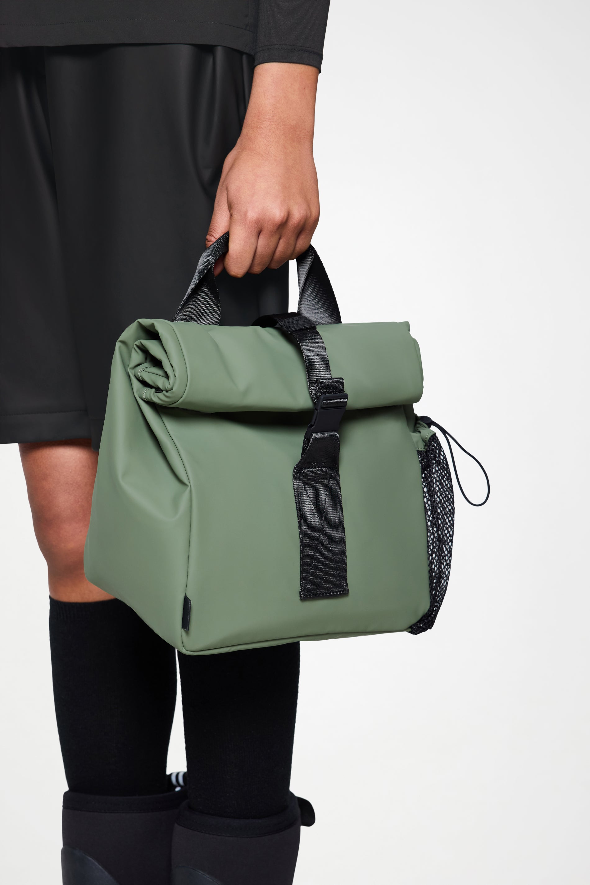 RAINS Lunch Bag Large Well 13.50L H38 x D14 x W24 cm Lunch Bag