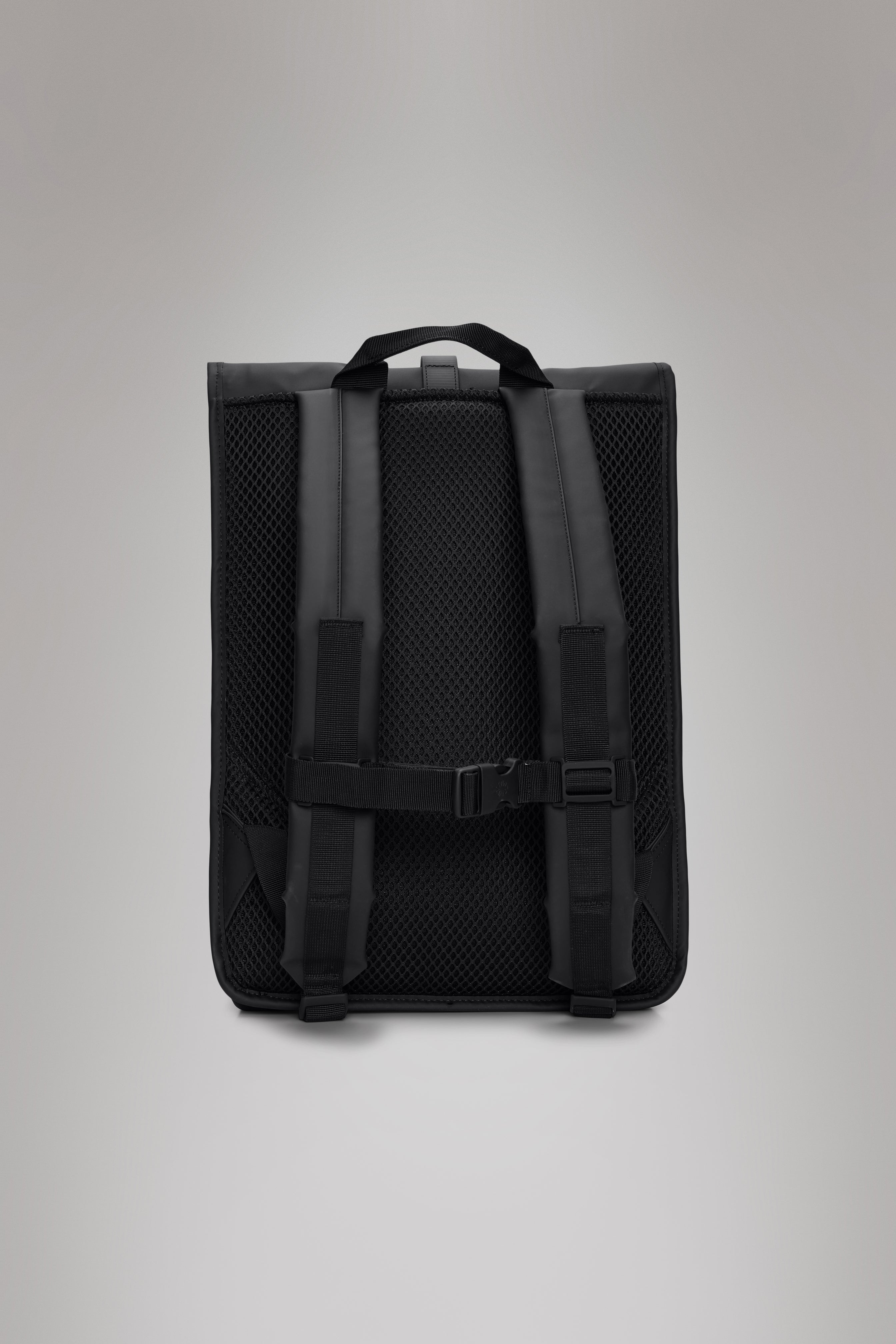 RAINS Rolltop Rucksack Black 17L H60 x D11 x W32 cm Backpack