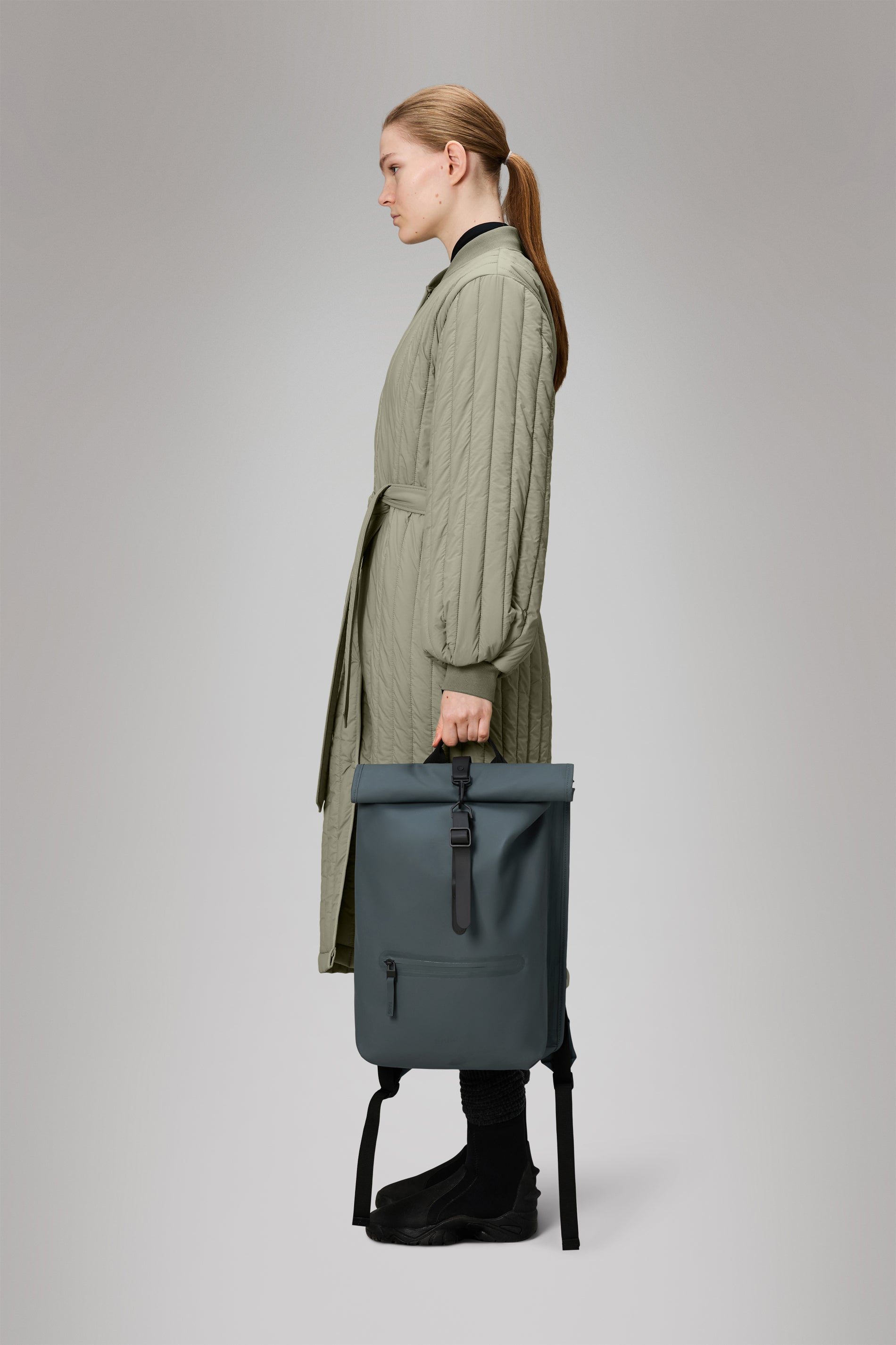 RAINS Rolltop Rucksack Lagoon 17L H60 x D11 x W32 cm Backpack