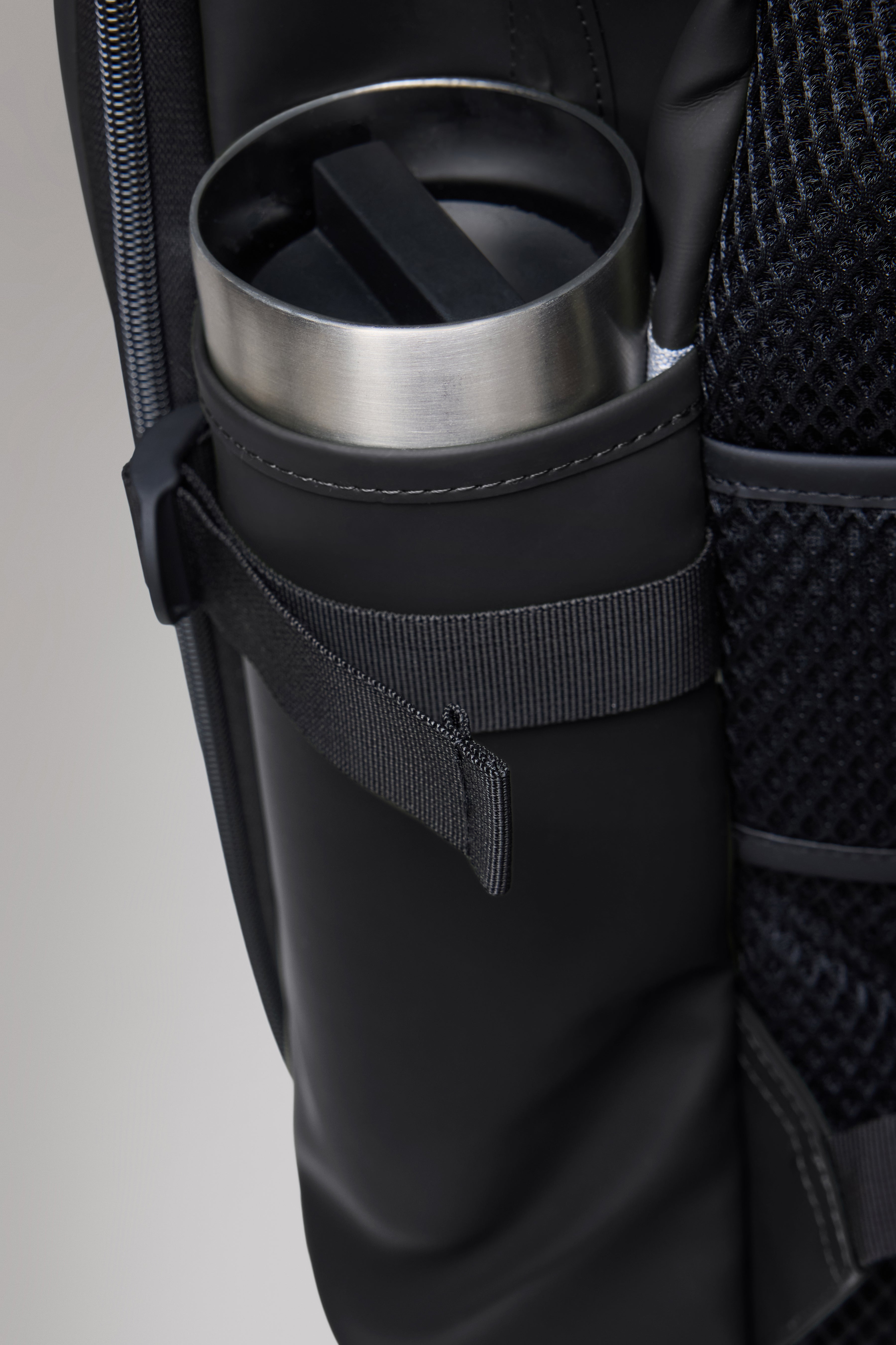 RAINS Texel Moulded Backpack Black 23L H61 x D15 x W37 cm Backpack