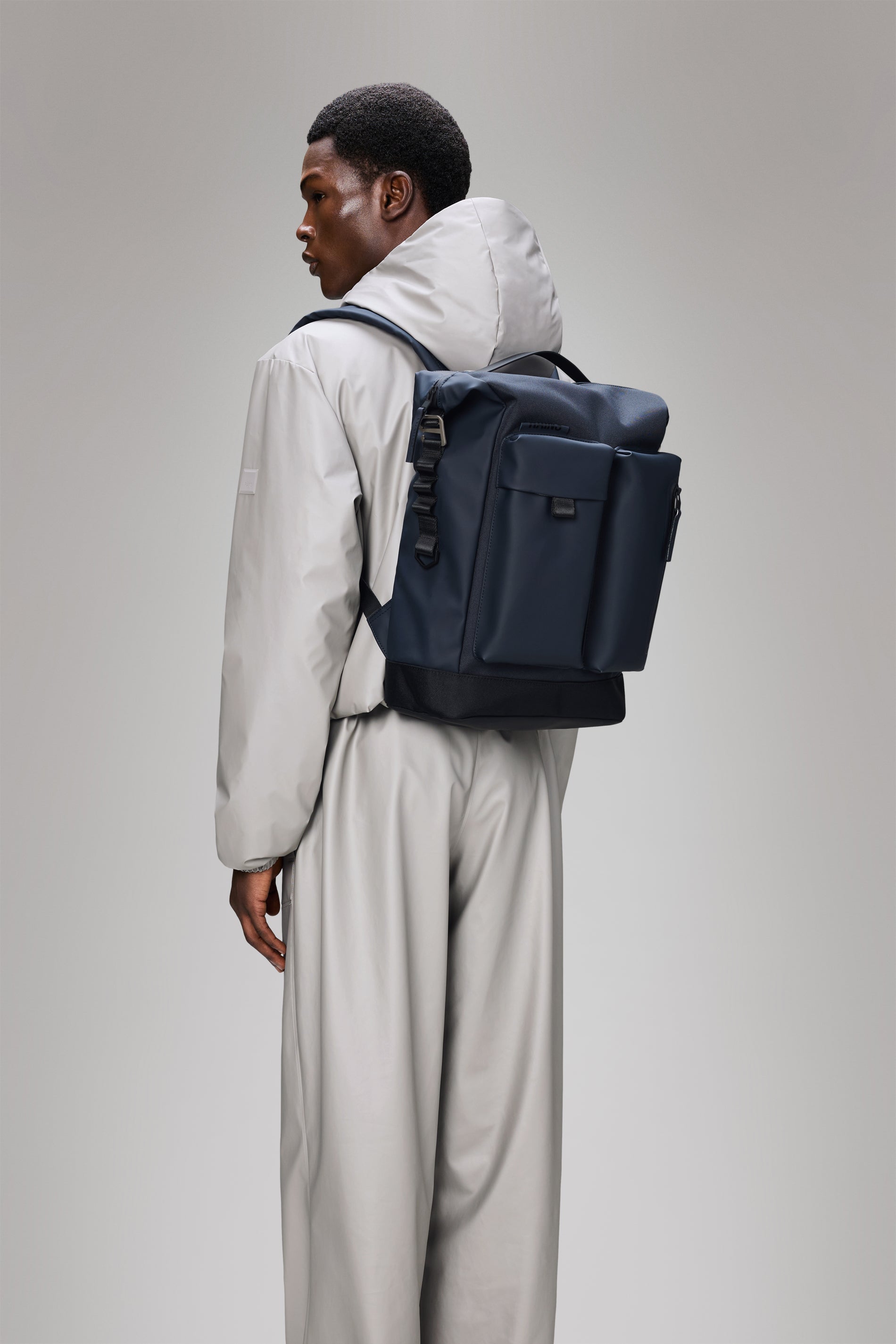 RAINS Otaru Backpack Navy 16L H44 x D14 x W30 cm Backpack