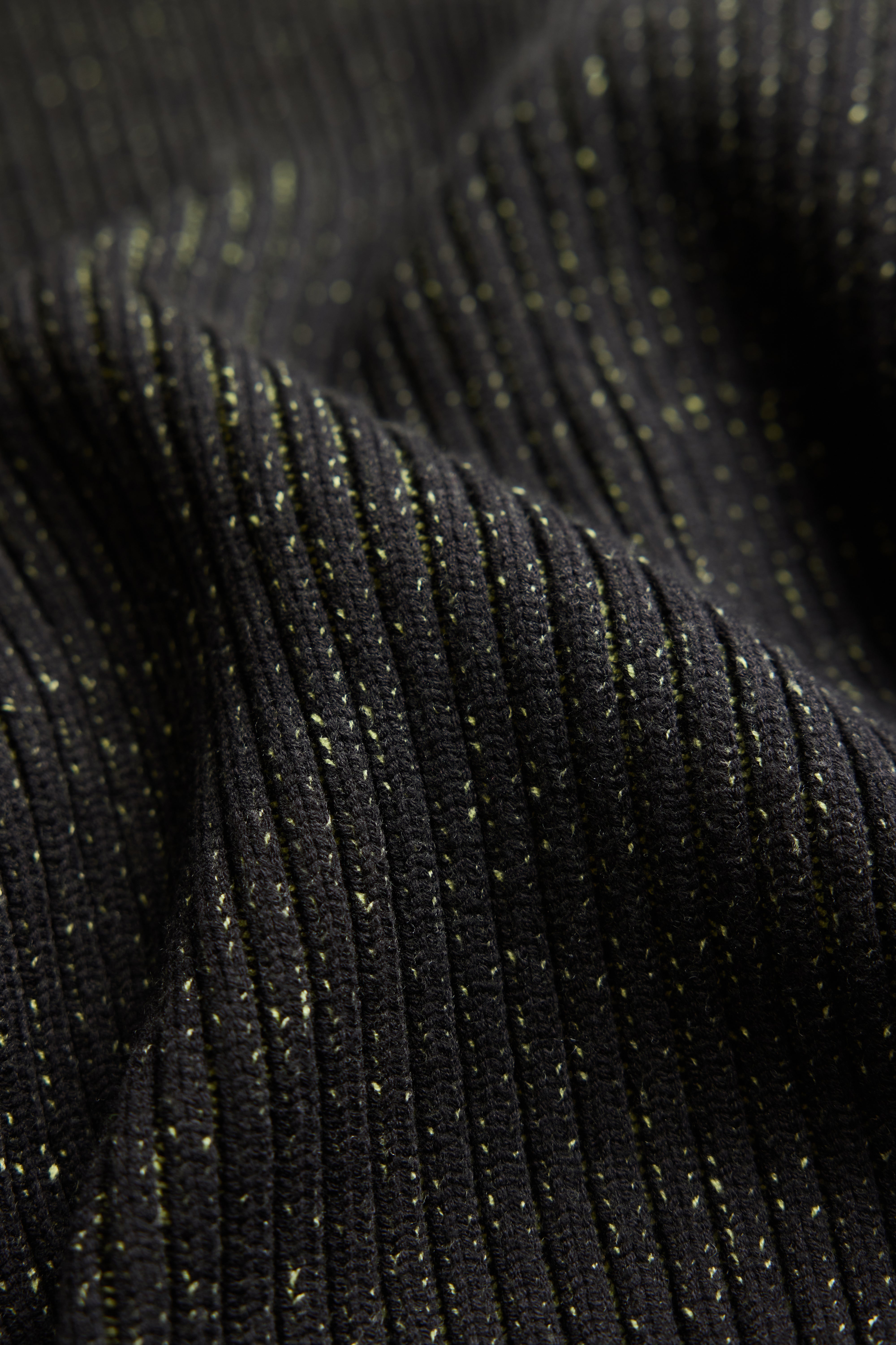 RAINS Sapa Knit Beanie Black/Acid Headwear