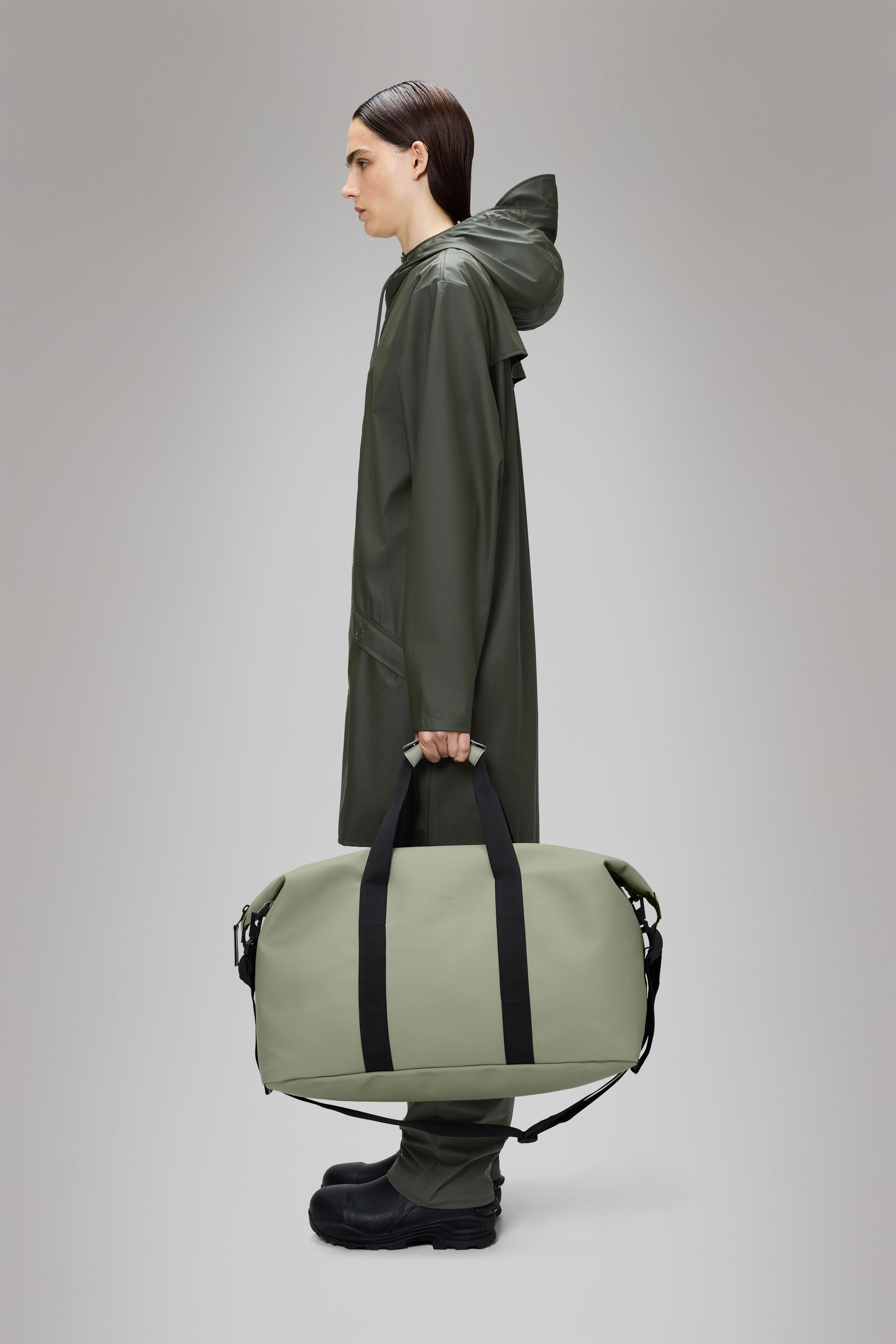 RAINS Hilo Weekend Bag Drift 36L H35 x D26 x W62 cm Weekender