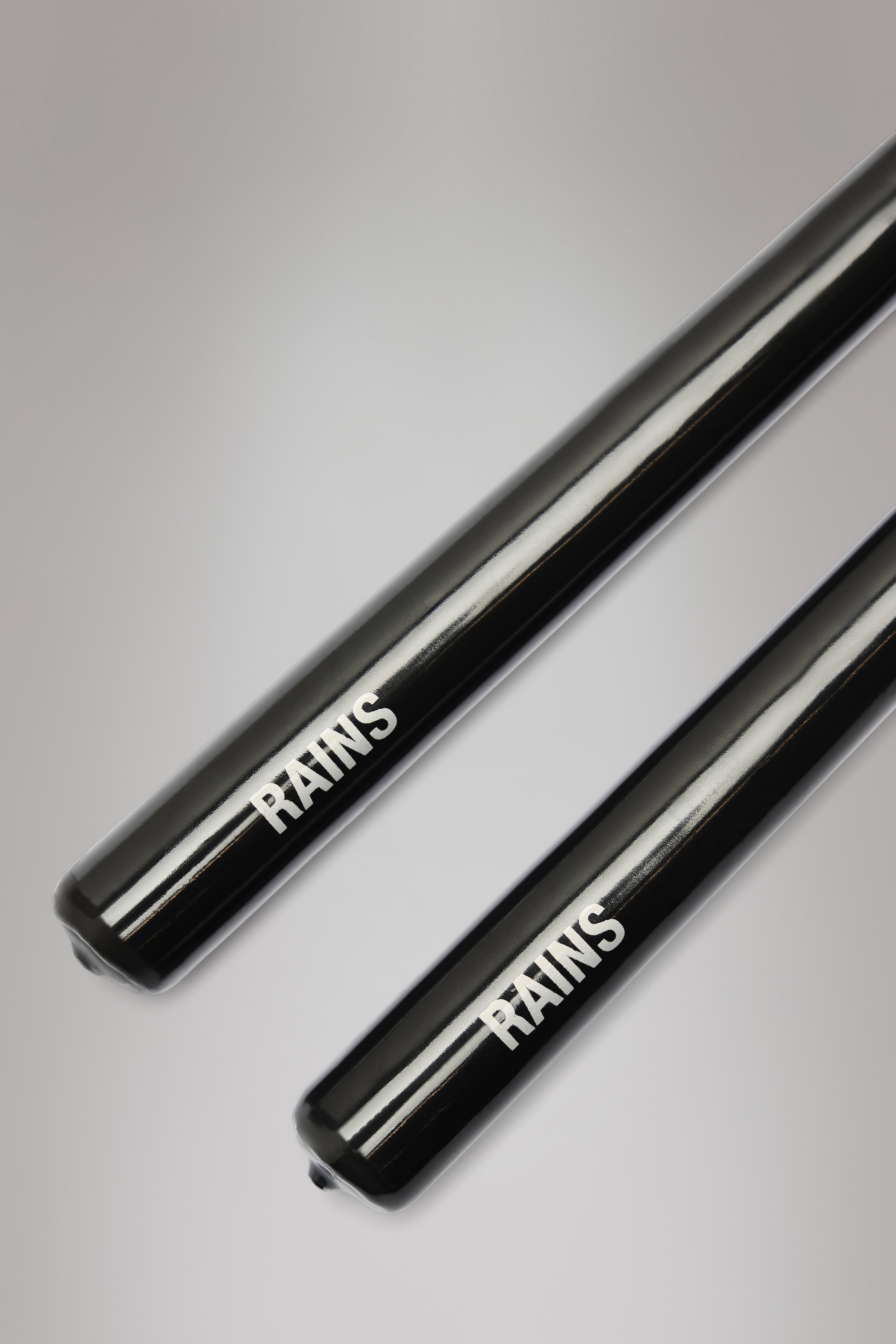 RAINS Taper Candles Black BWP