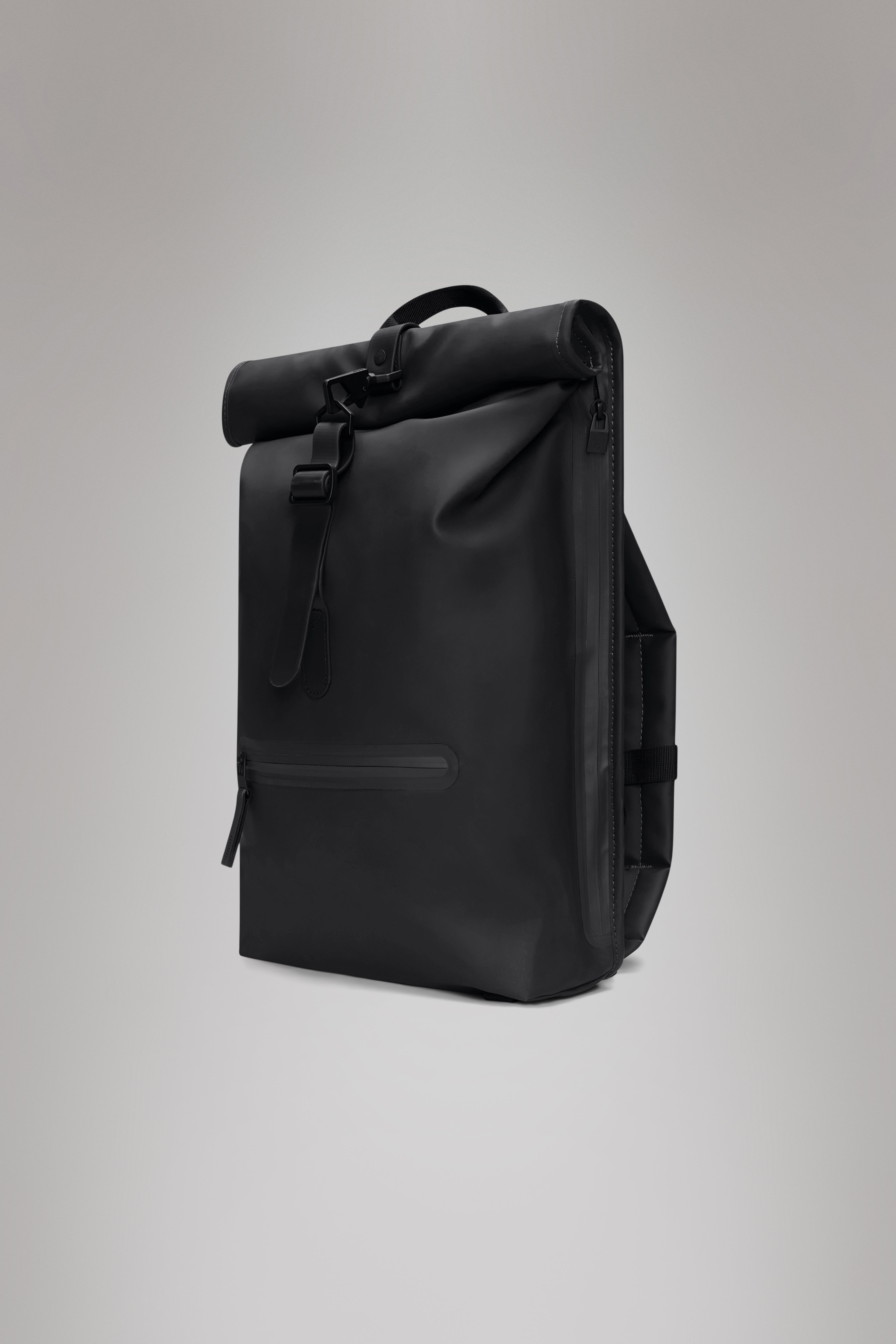 RAINS Rolltop Rucksack Black 17L H60 x D11 x W32 cm Backpack