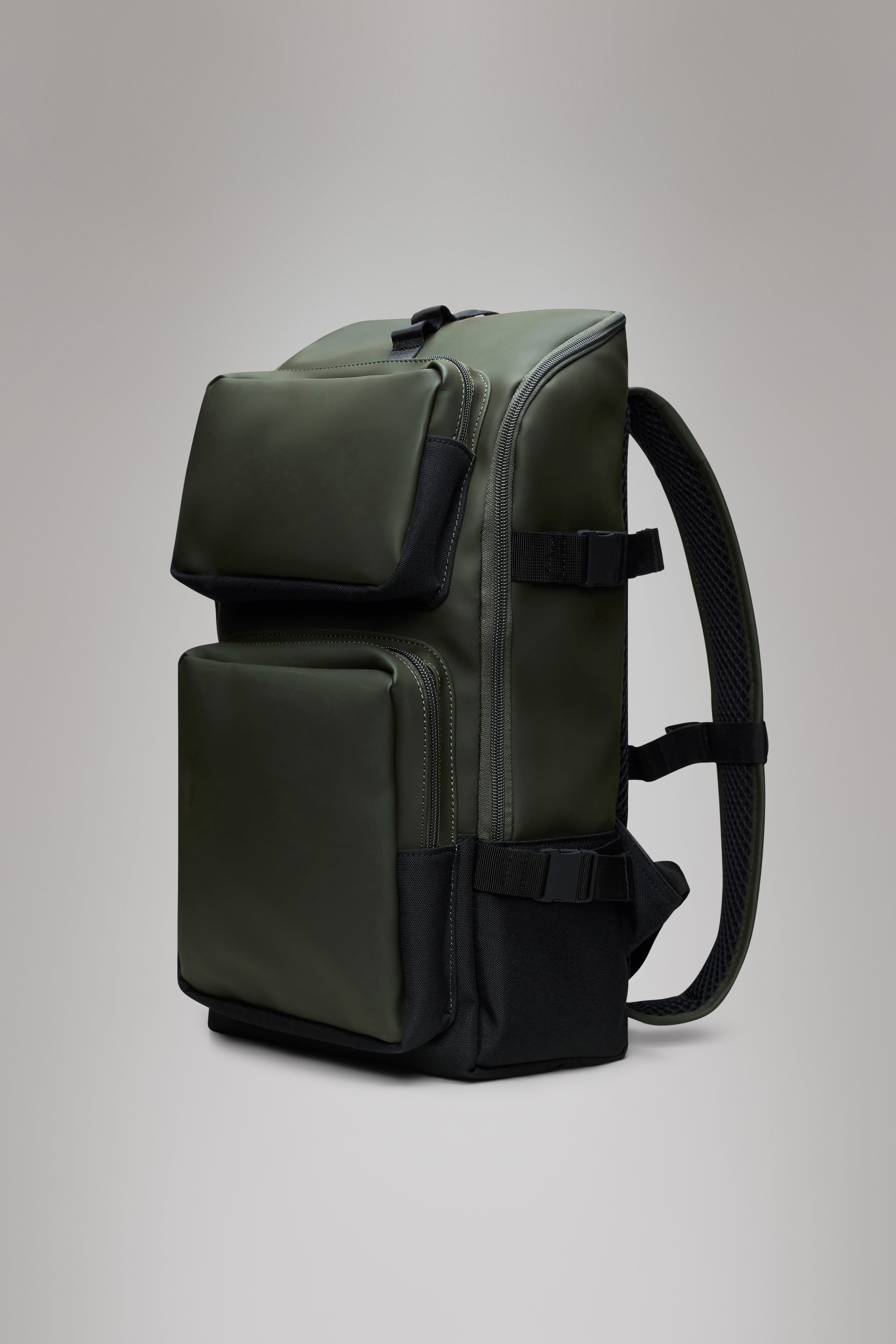 RAINS Trail Cargo Backpack Green 14L H45 x D12 x W26 cm Backpack