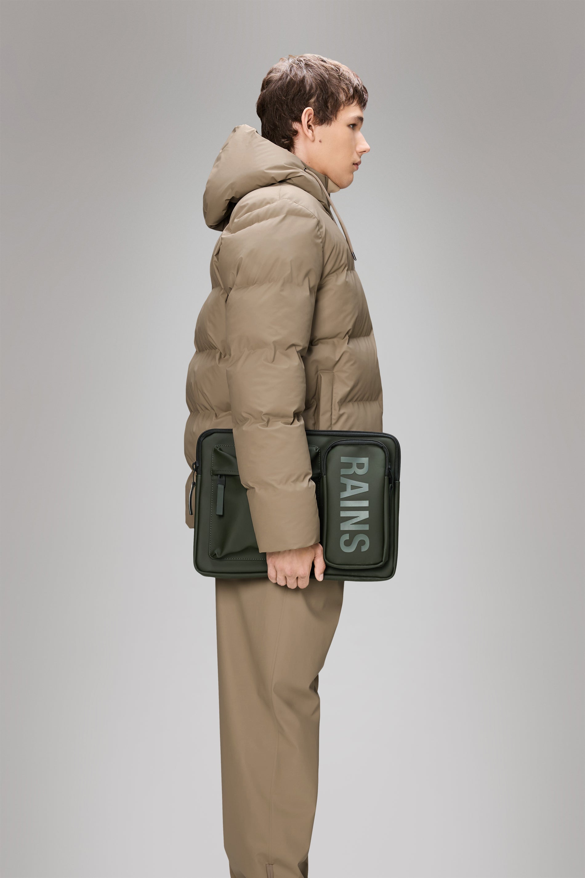 RAINS Texel Laptop Case 15″/16″ Green 2.60L H27 x D2.50 x W38 cm Laptop Case