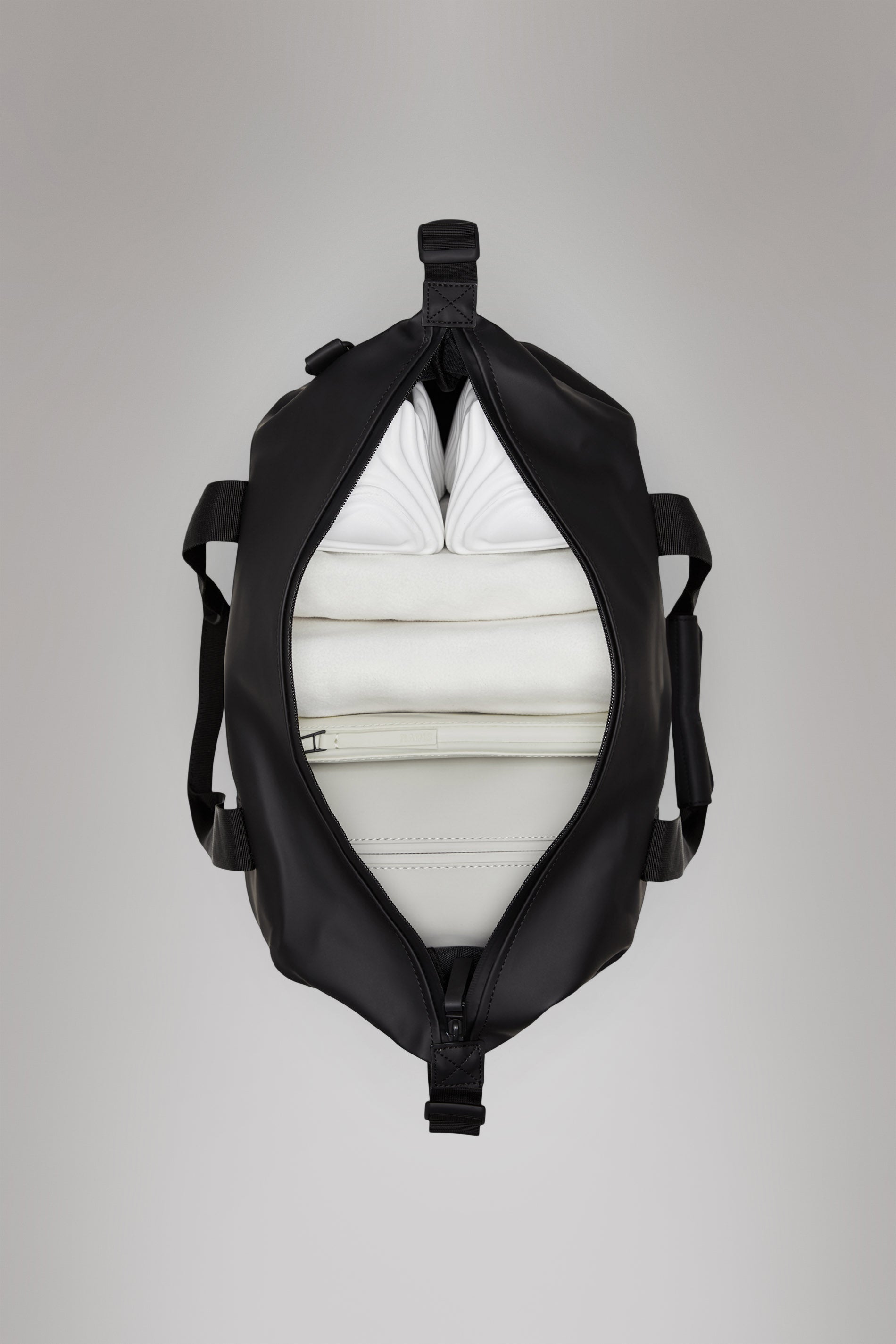 RAINS Hilo Weekend Bag Small Honor 18L H29 x D18 x W50 cm Weekender