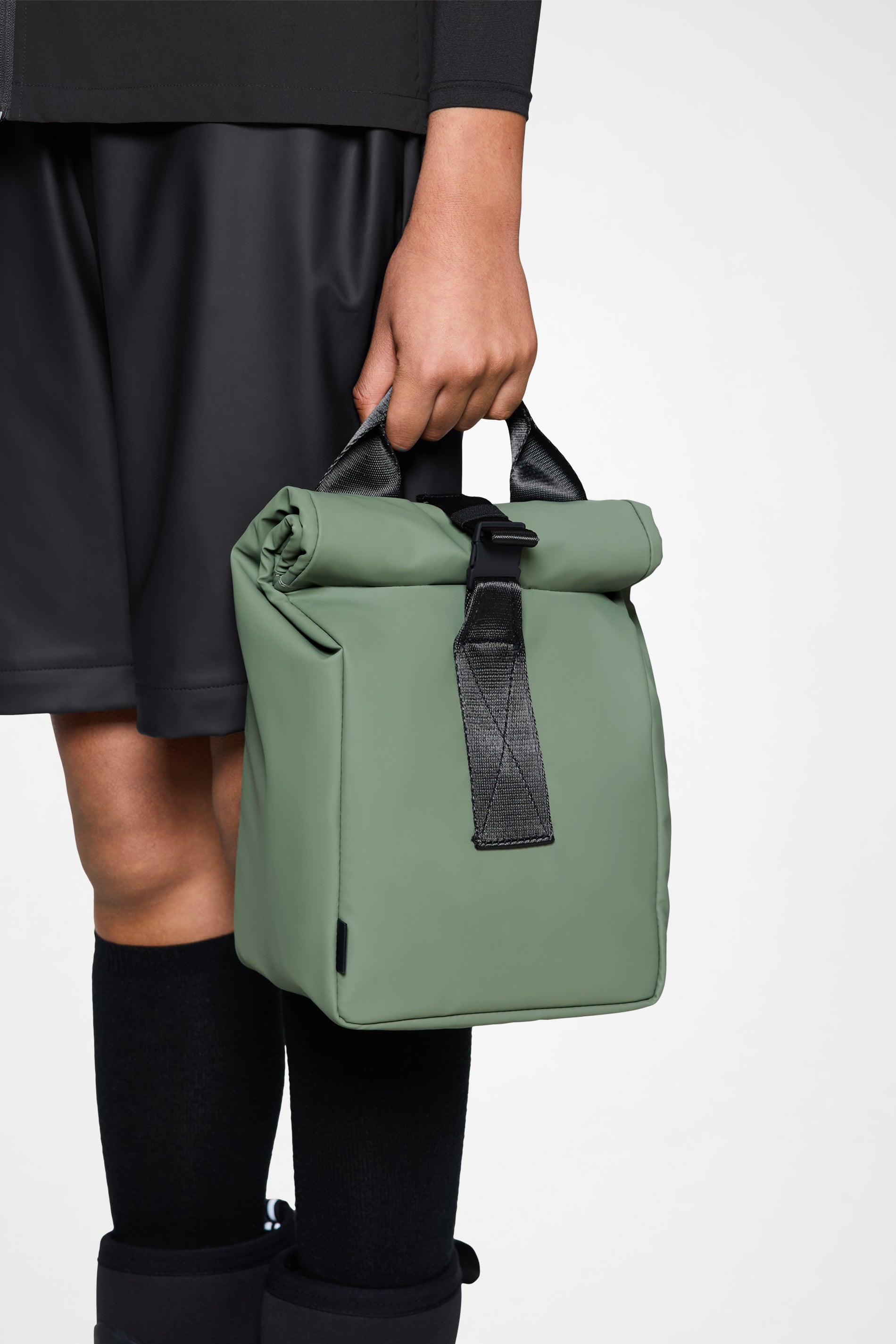 RAINS Lunch Bag  Well 9.50L H39 x D14 x W19 cm Lunch Bag